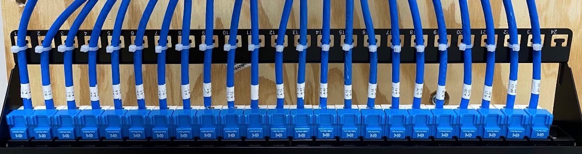 Structured cabling rack